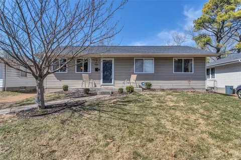 7825 Adkins Ave, Saint Louis, MO 63123