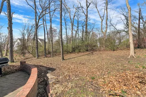 Exterior - 418 Oakmont Cir, Ballwin, MO 63011 photo 5 of 8