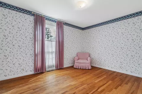 Bedroom - 418 Oakmont Cir, Ballwin, MO 63011 photo 4 of 5