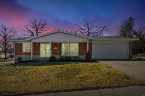 1356 Elkhart Dr, Ferguson, MO 63135