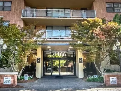 4466 West Pne #21C, Saint Louis, MO 63108
