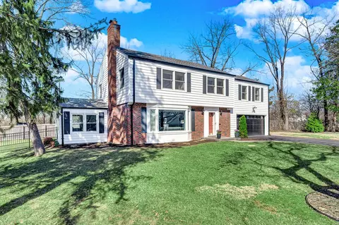 15 Lamertin Ln, Saint Louis, MO 63122