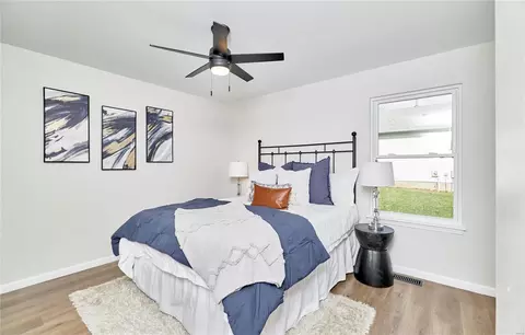 Bedroom - 828 S Valleywind Ct, O'fallon, MO 63366 photo 2 of 15