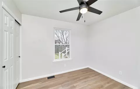 Bedroom - 828 S Valleywind Ct, O'fallon, MO 63366 photo 11 of 15