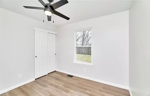 Bedroom - 828 S Valleywind Ct, O'fallon, MO 63366 photo 13 of 15