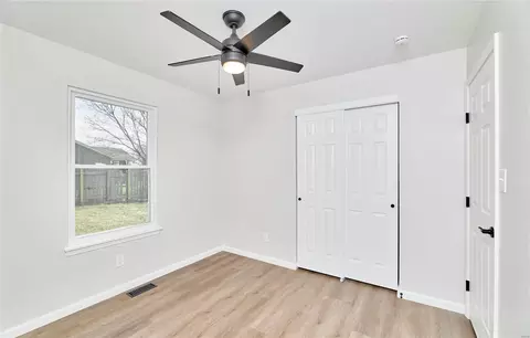 Bedroom - 828 S Valleywind Ct, O'fallon, MO 63366 photo 8 of 15