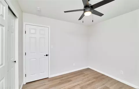 Bedroom - 828 S Valleywind Ct, O'fallon, MO 63366 photo 10 of 15