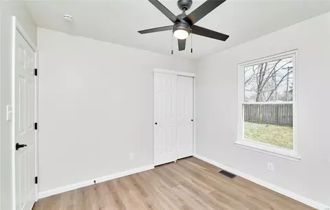 Bedroom - 828 S Valleywind Ct, O'fallon, MO 63366 photo 14 of 15