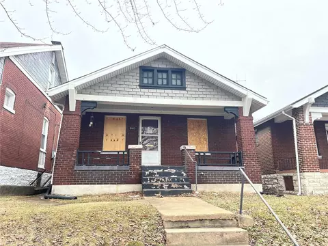 8415 N Broadway, Saint Louis, MO 63147