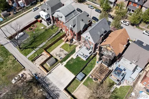5182 Maple Ave, Saint Louis, MO 63113 photo 1