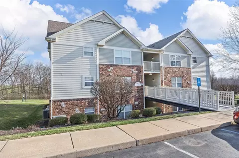 1723 Piedmont Cir, Saint Charles, MO 63304