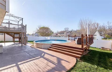 Exterior - 944 Annabrook Park Dr, O'fallon, MO 63366 photo 2 of 13