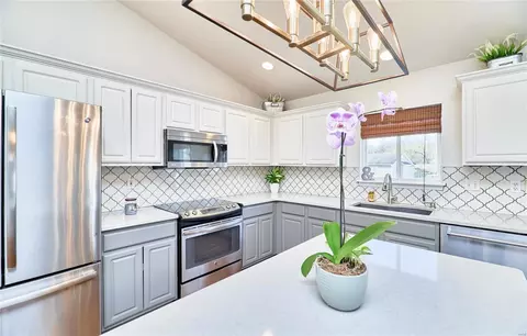 Kitchen - 944 Annabrook Park Dr, O'fallon, MO 63366 photo 3 of 6
