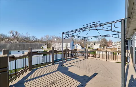 Exterior - 944 Annabrook Park Dr, O'fallon, MO 63366 photo 7 of 13