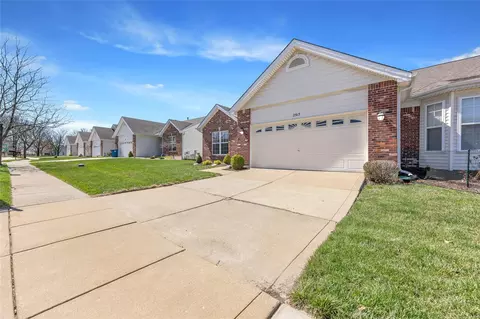 2513 Newpoint Dr, Wildwood, MO 63011 photo 36