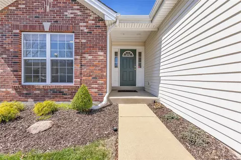 2513 Newpoint Dr, Wildwood, MO 63011 photo 3