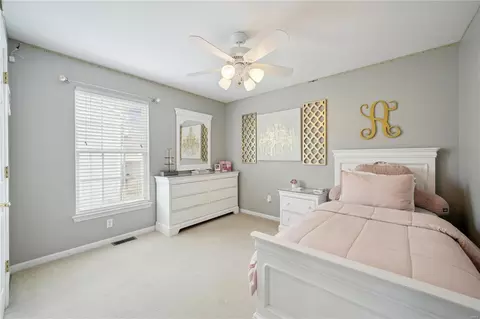 Bedroom - 608 Castle Meadows Ct, Ballwin, MO 63021 photo 3 of 4