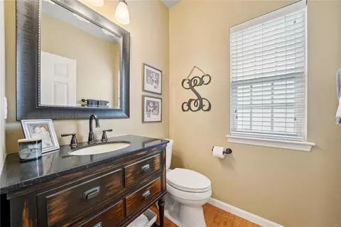 Bath - 608 Castle Meadows Ct, Ballwin, MO 63021 photo 1 of 3