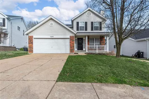 1016 Oak Glen Cir, Ballwin, MO 63021
