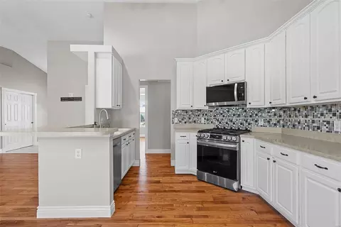 2714 Post Meadows Dr, O'fallon, MO 63368 photo 14