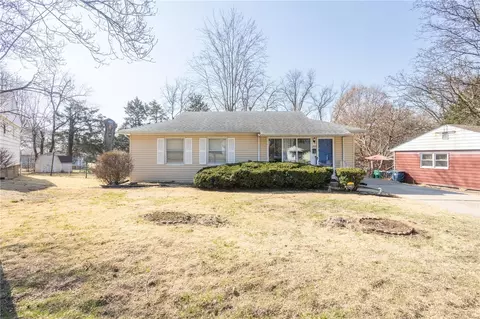 1712 Dellwood Ct, Saint Louis, MO 63136