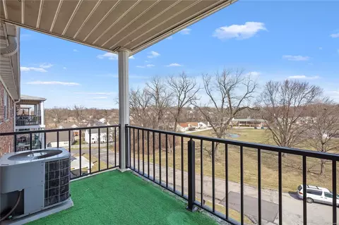 Exterior - 3107 Garnette #D2, Bridgeton, MO 63044 photo 2 of 3