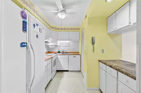 Kitchen - 3107 Garnette #D2, Bridgeton, MO 63044 photo 2 of 4
