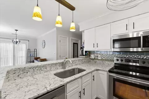 Kitchen - 1708 Whispering Creek Dr #B, Ballwin, MO 63021 photo 6 of 6