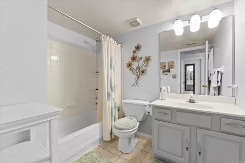 Bath - 1708 Whispering Creek Dr #B, Ballwin, MO 63021 photo 2 of 2