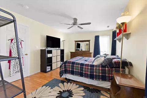 Bedroom - 1708 Whispering Creek Dr #B, Ballwin, MO 63021 photo 4 of 5