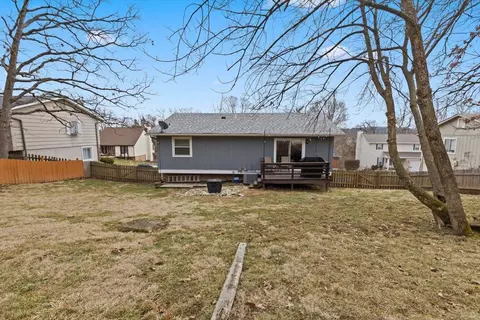 Exterior - 98 S Edward Ct, Eureka, MO 63025 photo 10 of 11