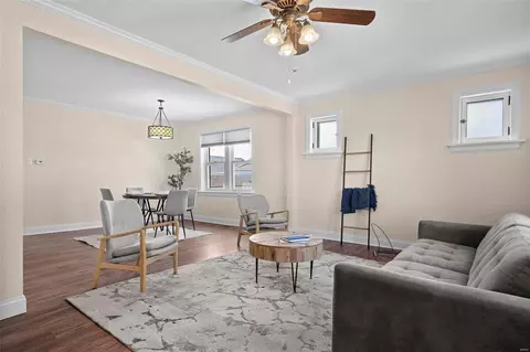 Living - 4170 Tyrolean Ave, Saint Louis, MO 63116 photo 3 of 4
