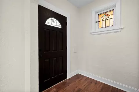 Entry Way - 4170 Tyrolean Ave, Saint Louis, MO 63116 photo 1 of 3