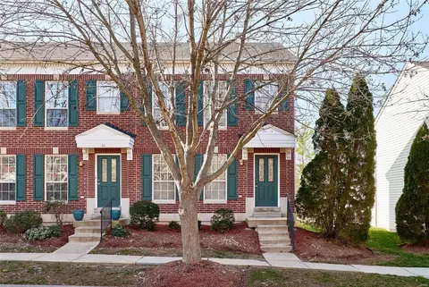 350 Heritage Commons Cir #194, O'fallon, MO 63368