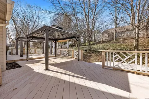 Exterior - 2700 Kettering Dr, Saint Charles, MO 63303 photo 10 of 12