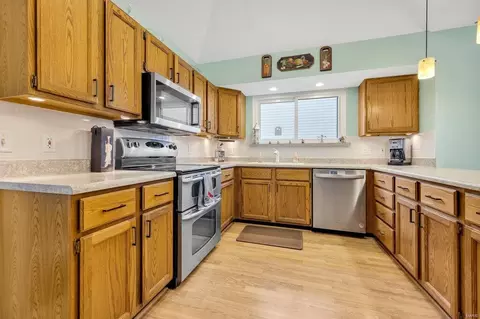 Kitchen - 2700 Kettering Dr, Saint Charles, MO 63303 photo 3 of 4