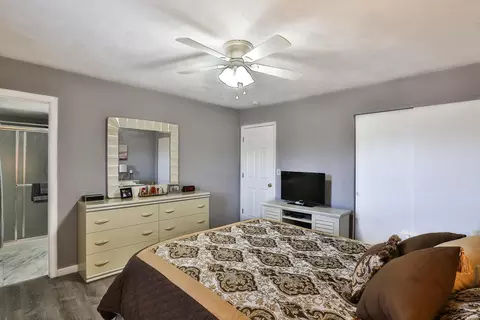 Bedroom - 3045 Cherokee Ln, Saint Charles, MO 63301 photo 2 of 4