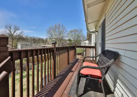 Exterior - 3045 Cherokee Ln, Saint Charles, MO 63301 photo 6 of 7