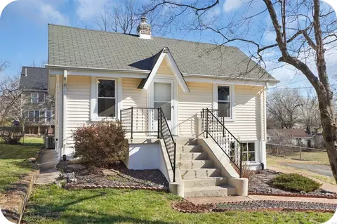 5635 Willard Ave, Saint Louis, MO 63123