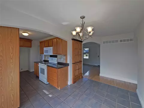 Entry Way - 810 Saint Joseph Ave, O'fallon, MO 63366 photo 1 of 1