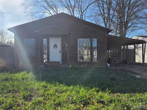 57 Cedar Brook Dr, Pacific, MO 63069 photo 1