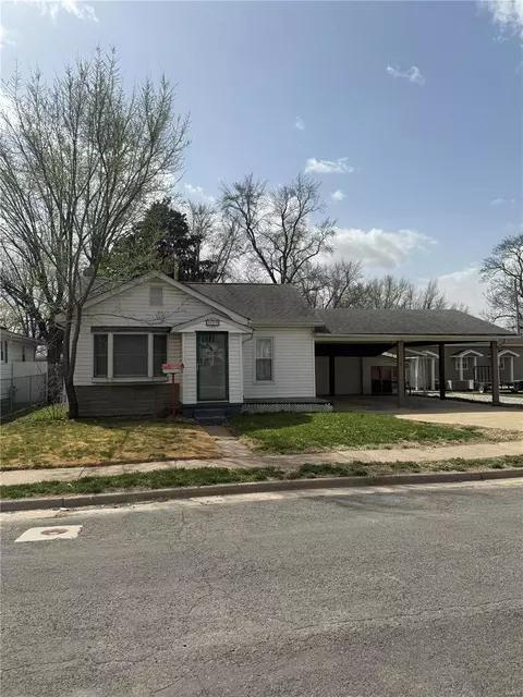 Undisclosed, Roxana, IL 62084 photo 1