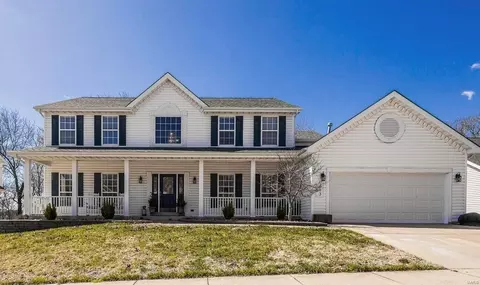 613 Castle Ridge Dr, Ballwin, MO 63021
