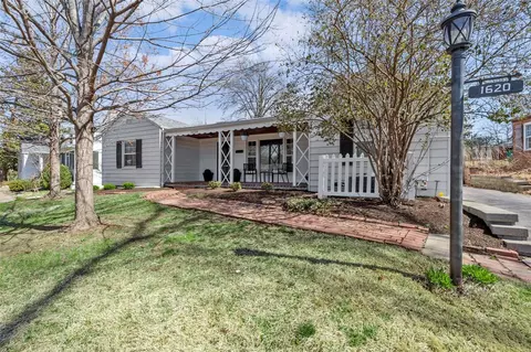 1620 Jonquil Dr, Saint Louis, MO 63119