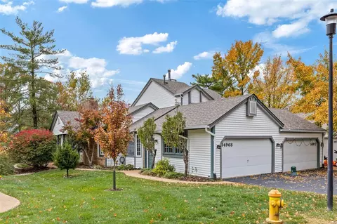 14968 Manor Lake Dr, Chesterfield, MO 63017