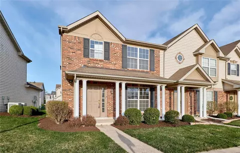1209 Ridgeway Dr, Lake Saint Louis, MO 63367