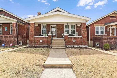 5512 Itaska St, Saint Louis, MO 63109