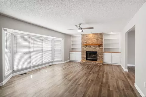 Living - 231 Alexandria Dr, Saint Charles, MO 63304 photo 1 of 10