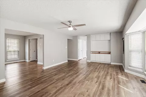 Living - 231 Alexandria Dr, Saint Charles, MO 63304 photo 3 of 10