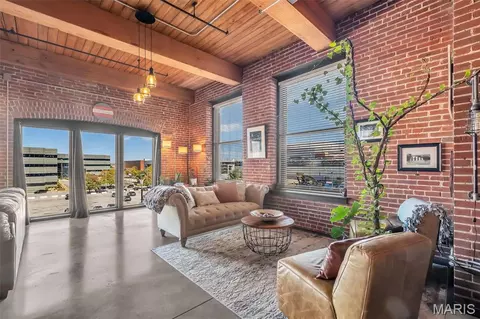 1015 Washington Ave #307, Saint Louis, MO 63101